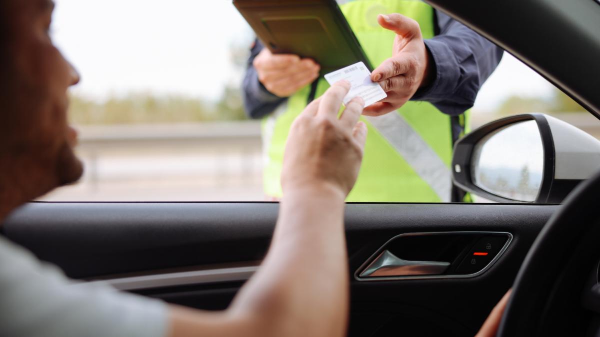 Amenzile neplatite in 90 zile duc la suspendarea permisului