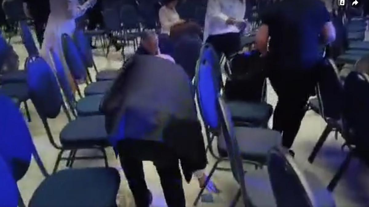 Bolojan strange gunoaiele dupa colegii la PNL