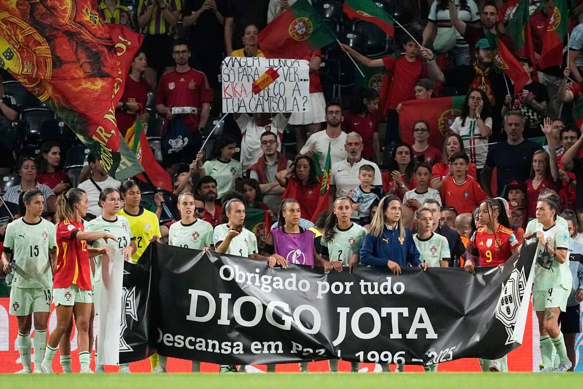 Euro feminin Spania invinge Portugalia in doliu