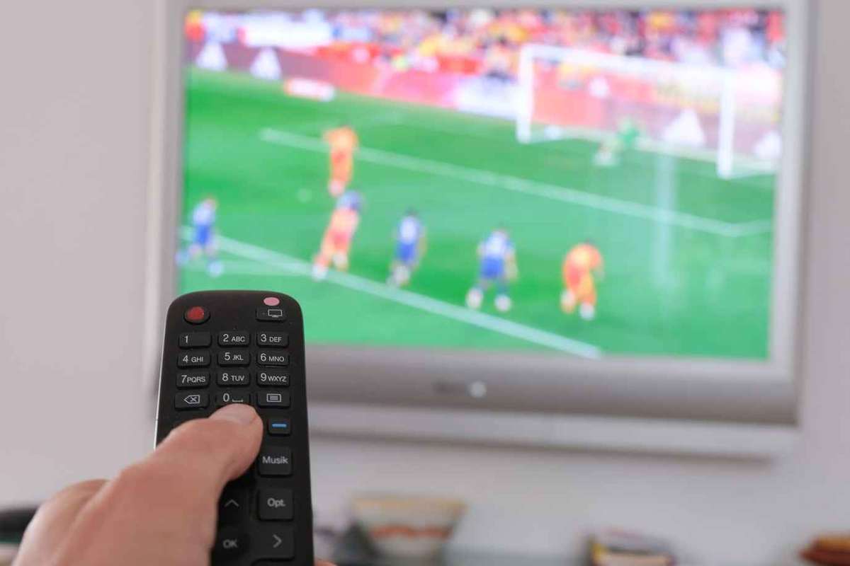 FCSB CFR Cluj cine va transmite Supercupa Romaniei