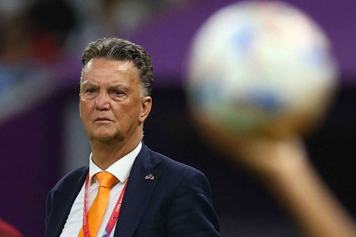 Fostul seleccioner al Olandei Louis van Gaal anunta ca s a vindecat de cancer