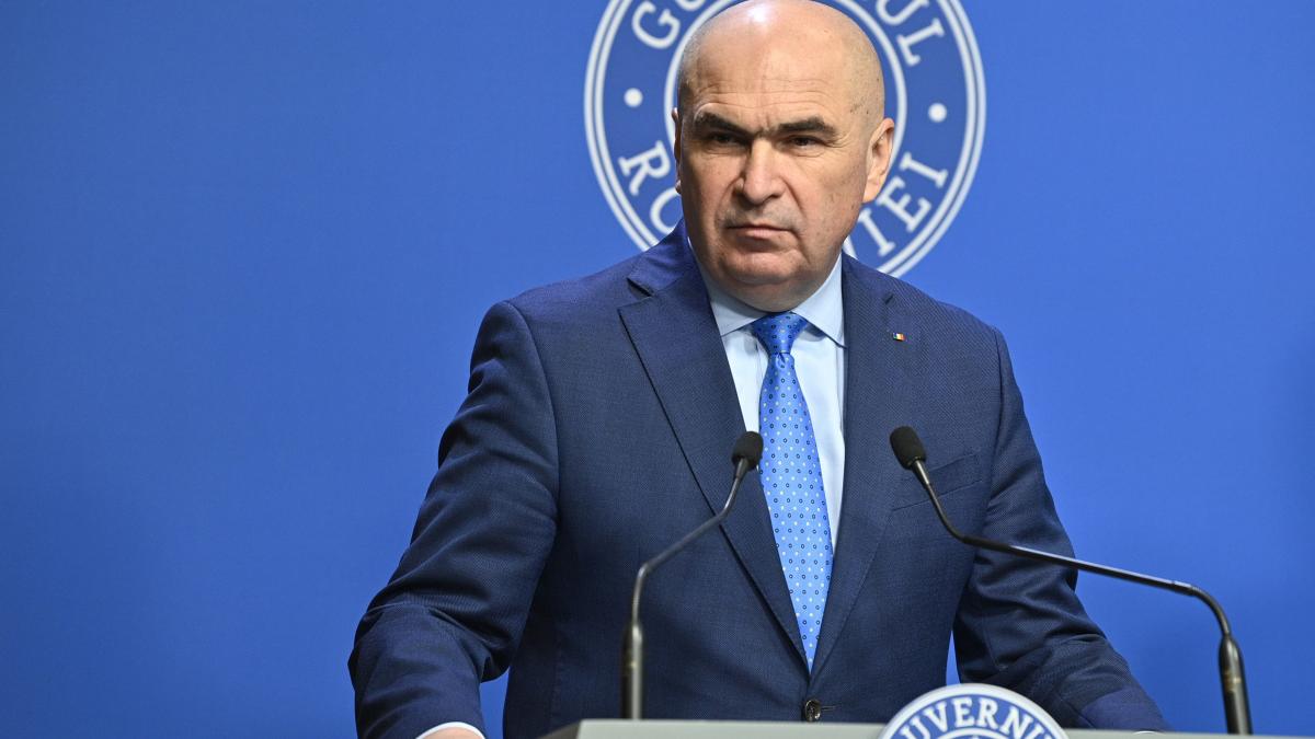 Guvernul Bolojan doreste interzicerea transferului functionarilor publici
