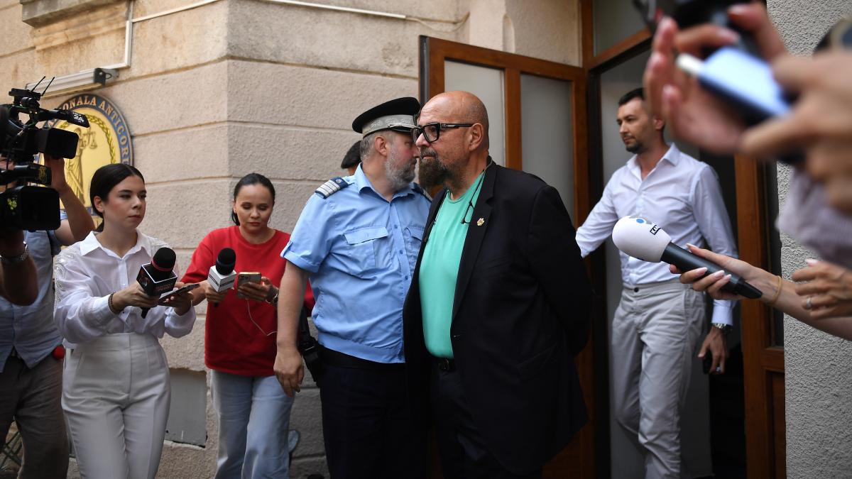 Ilie Bolojan l a demis pe Cristian Popescu Piedone