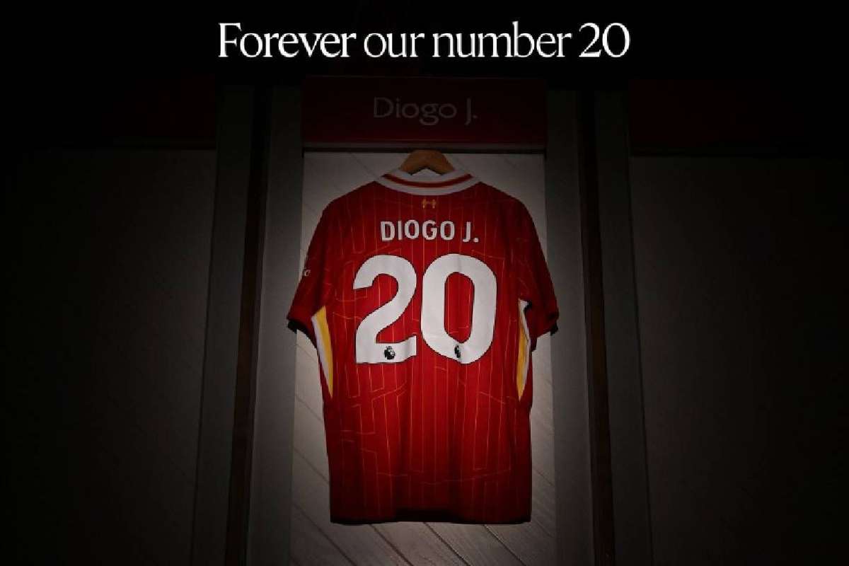 Liverpool retrage tricoul cu numarul 20 in omagiu lui Diogo Jota