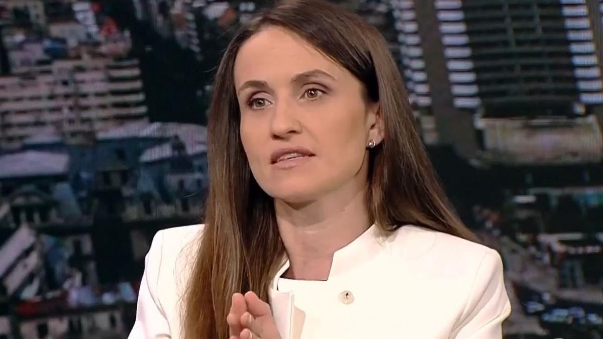 Oana Toiu Romania nu alege intre Bruxelles si Washington