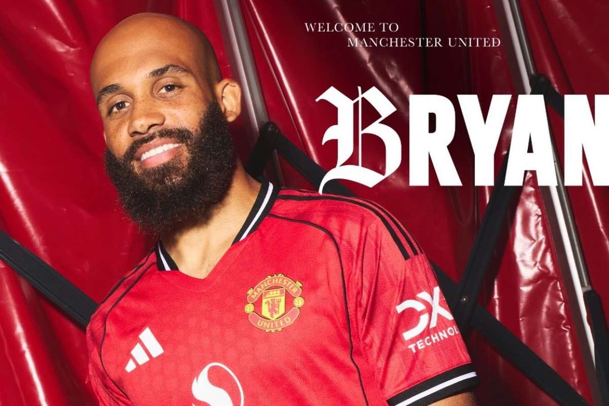 Oficial Manchester United si a prezentat bijuteria de 80 milioane euro