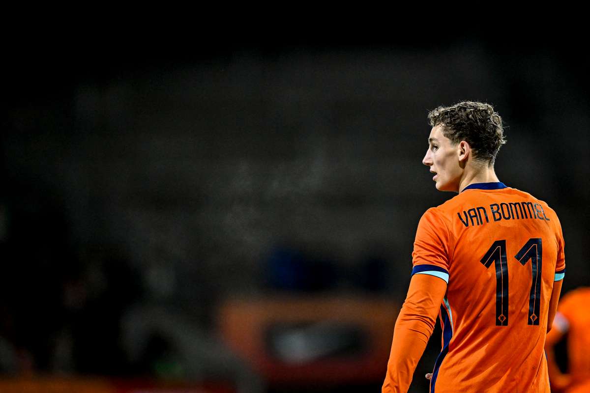 PSV il transfera pe fiul lui Mark van Bommel