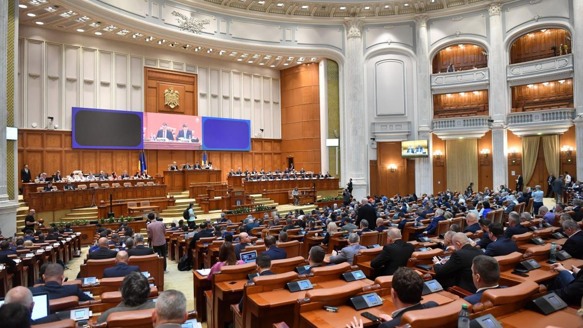 Parlamentari tacuti 100 dintre ei n au vorbit niciodata