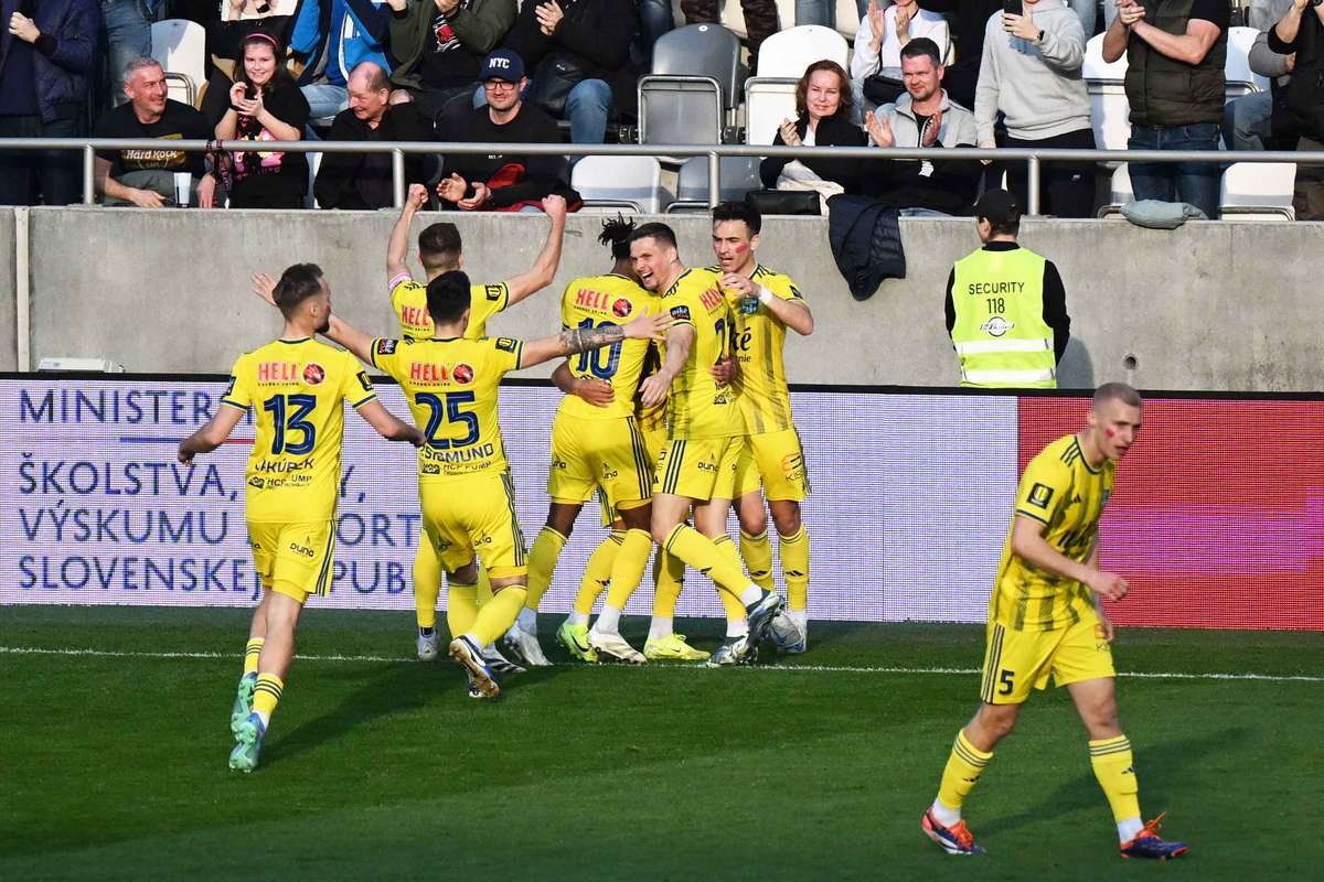 UEFA exclude o echipa din cupelele europene