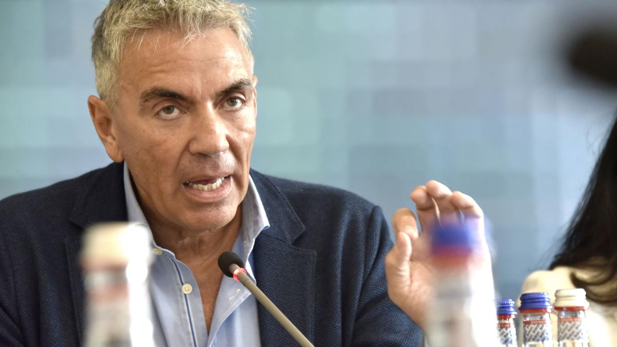 Vicepremierul Anastasiu explica inceputul austeritatii cu vulnerabili
