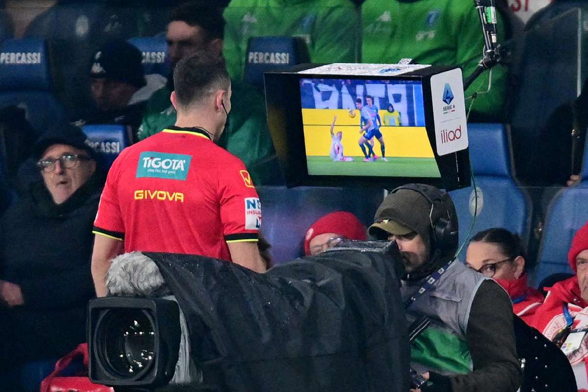 Arbitrii din Serie A vor anunta deciziile VAR in direct