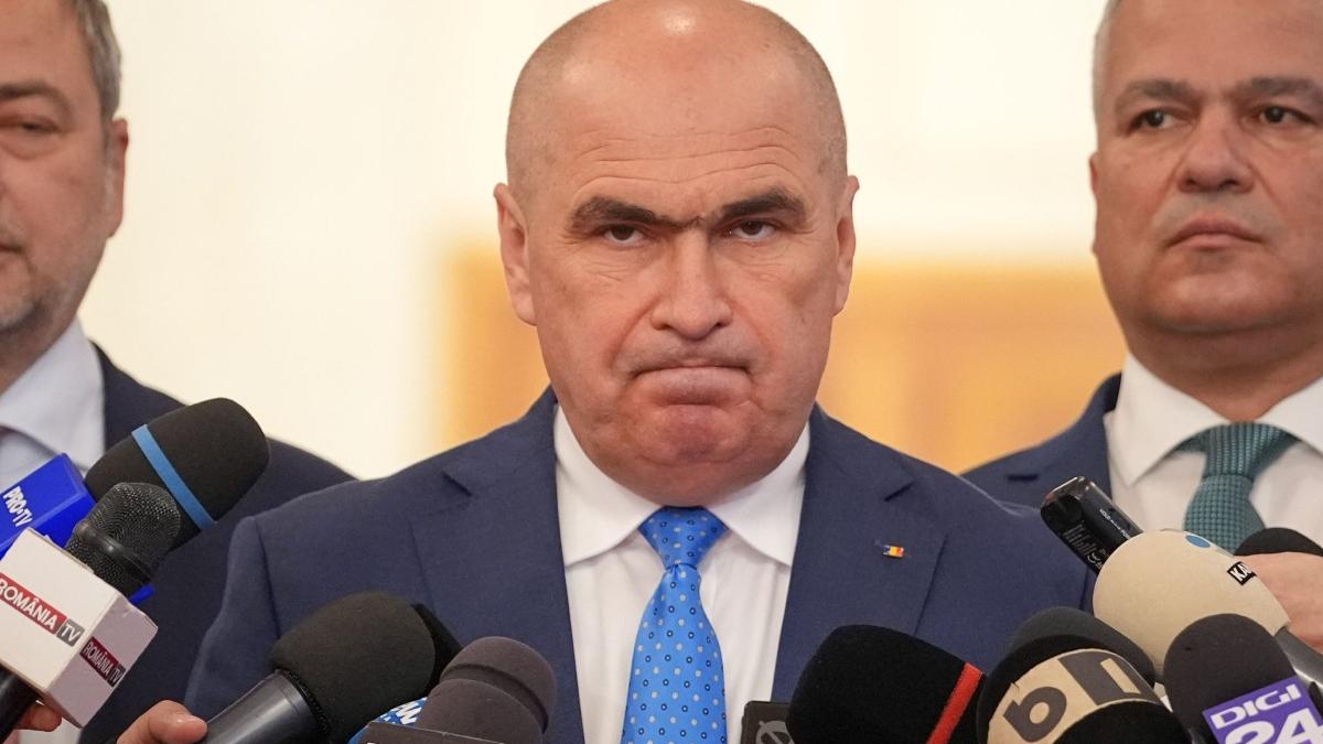 Bolojan continua concedierile in toate ministerele