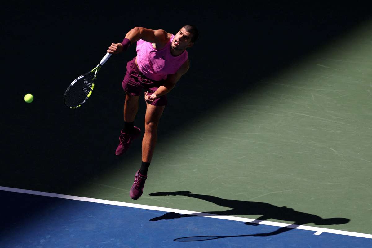 Carlos Alcaraz impresioneaza la US Open si ajunge in sferturi