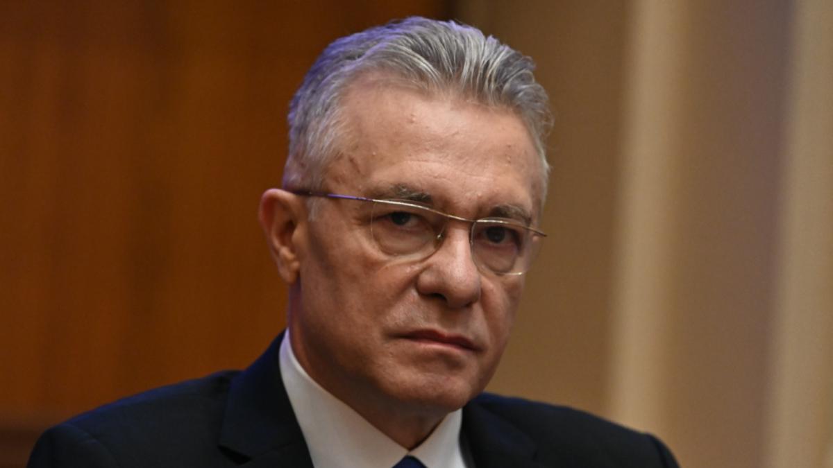 Consilierul prezidential Cristian Diaconescu Putin vrea timp pentru redresare militara