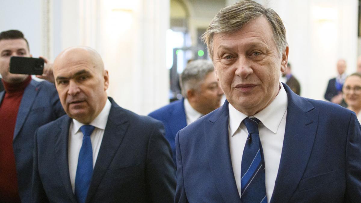 Crin Antonescu refuza pensia speciala vrea sa l ajute pe Ilie Bolojan