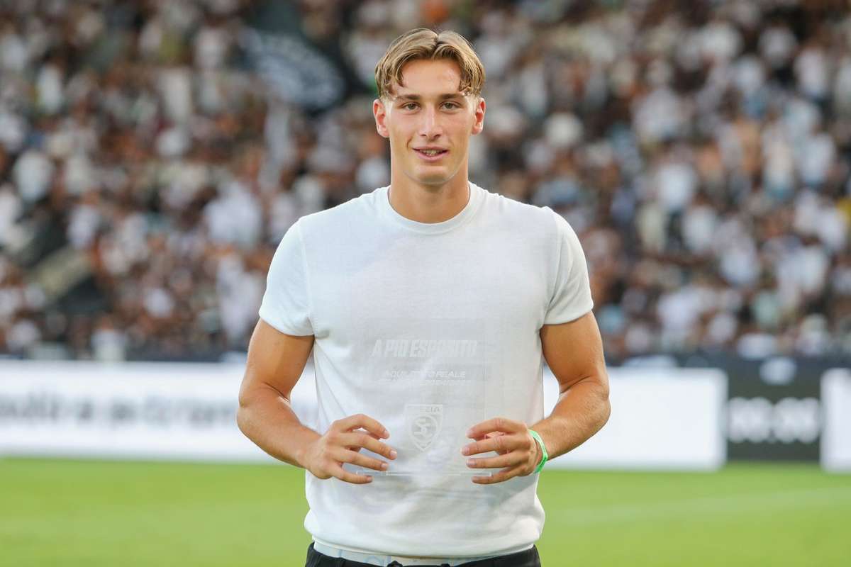Inter Milano a respins oferta de 45 milioane de euro de la Napoli pentru Pio Esposito