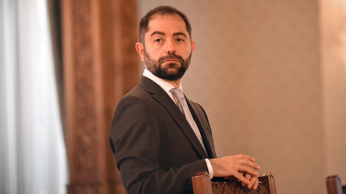 Radu Burnete Salarizarea publica in Romania e confuza Sporurile trebuie sa dispara