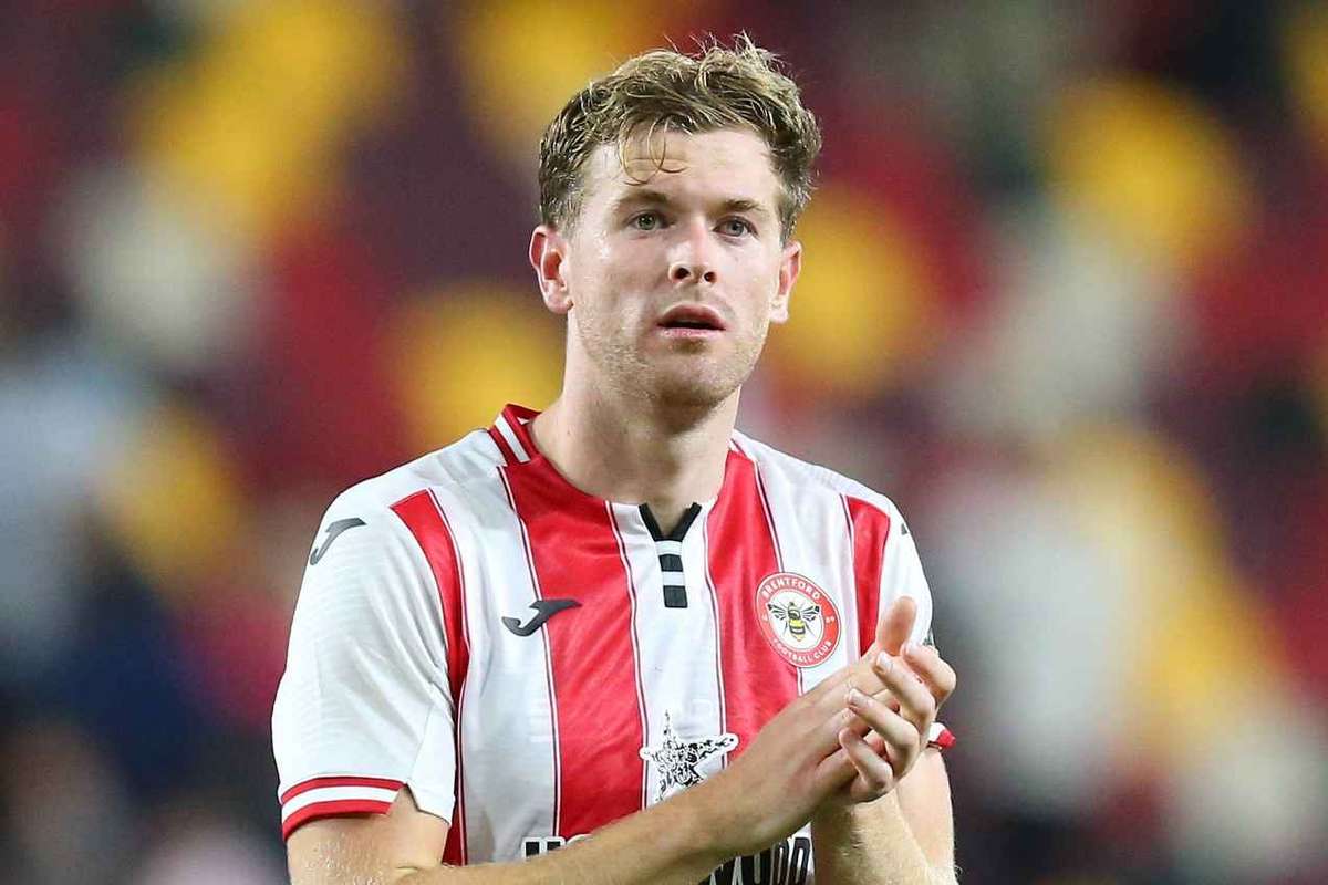 United Spurs si Liverpool lupta pentru fundasul irlandez de la Brentford