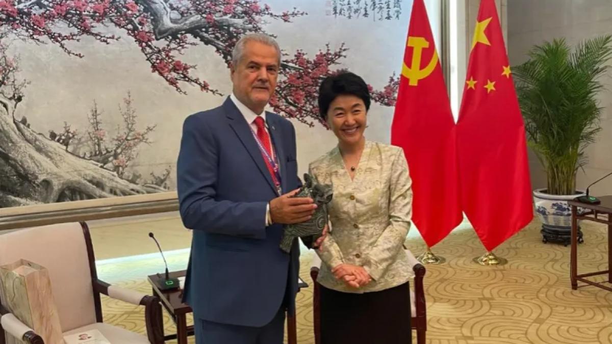 Adrian Nastase la parada militara din Beijing cu Putin si Kim Jong Un