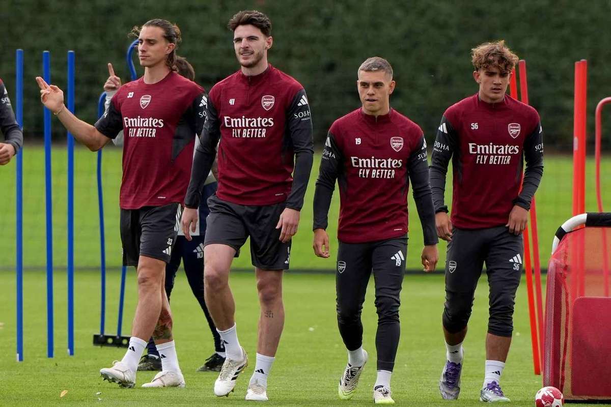 Arsenal fara doi jucatori la debutul in Liga Campionilor