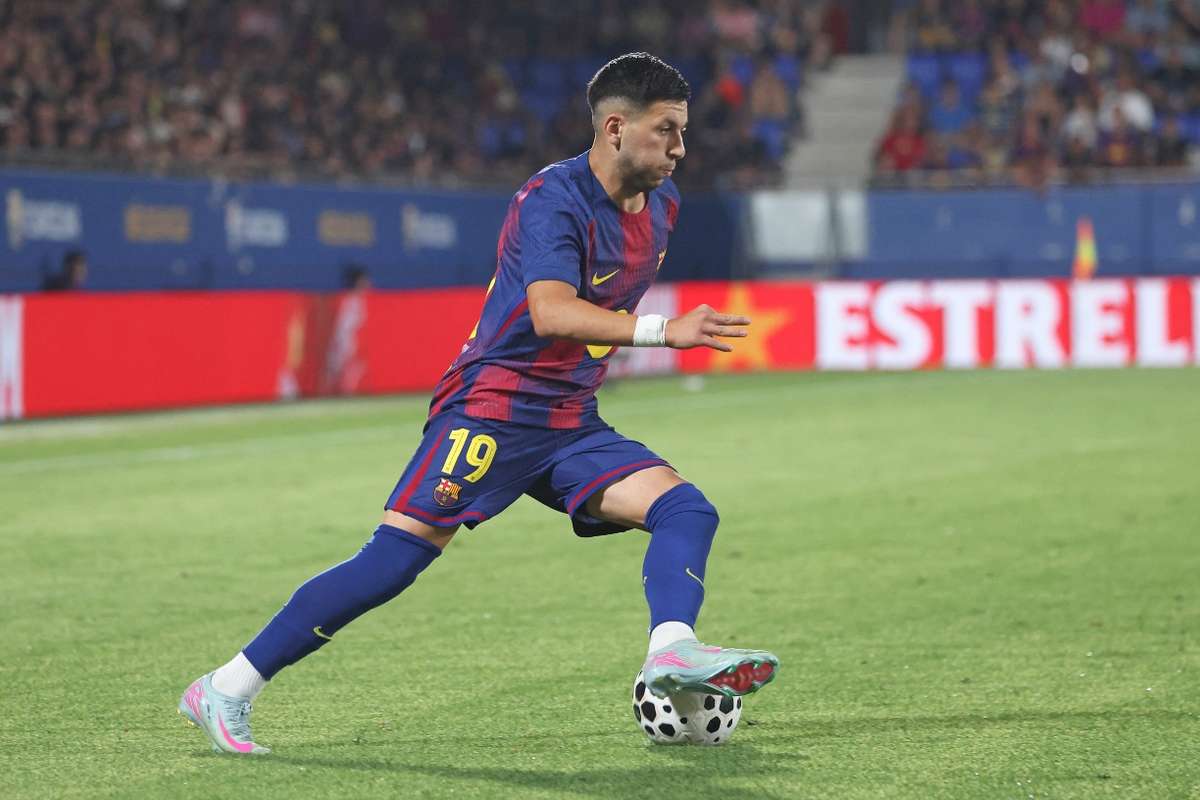 Barcelona a finalizat inregistrarea unui jucator transferat vara acesta