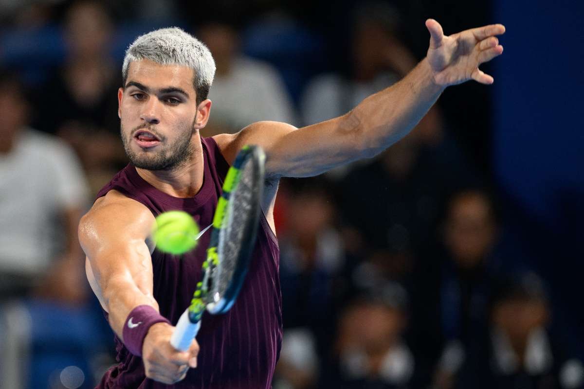 Carlos Alcaraz s a calificat in semifinale la Tokyo