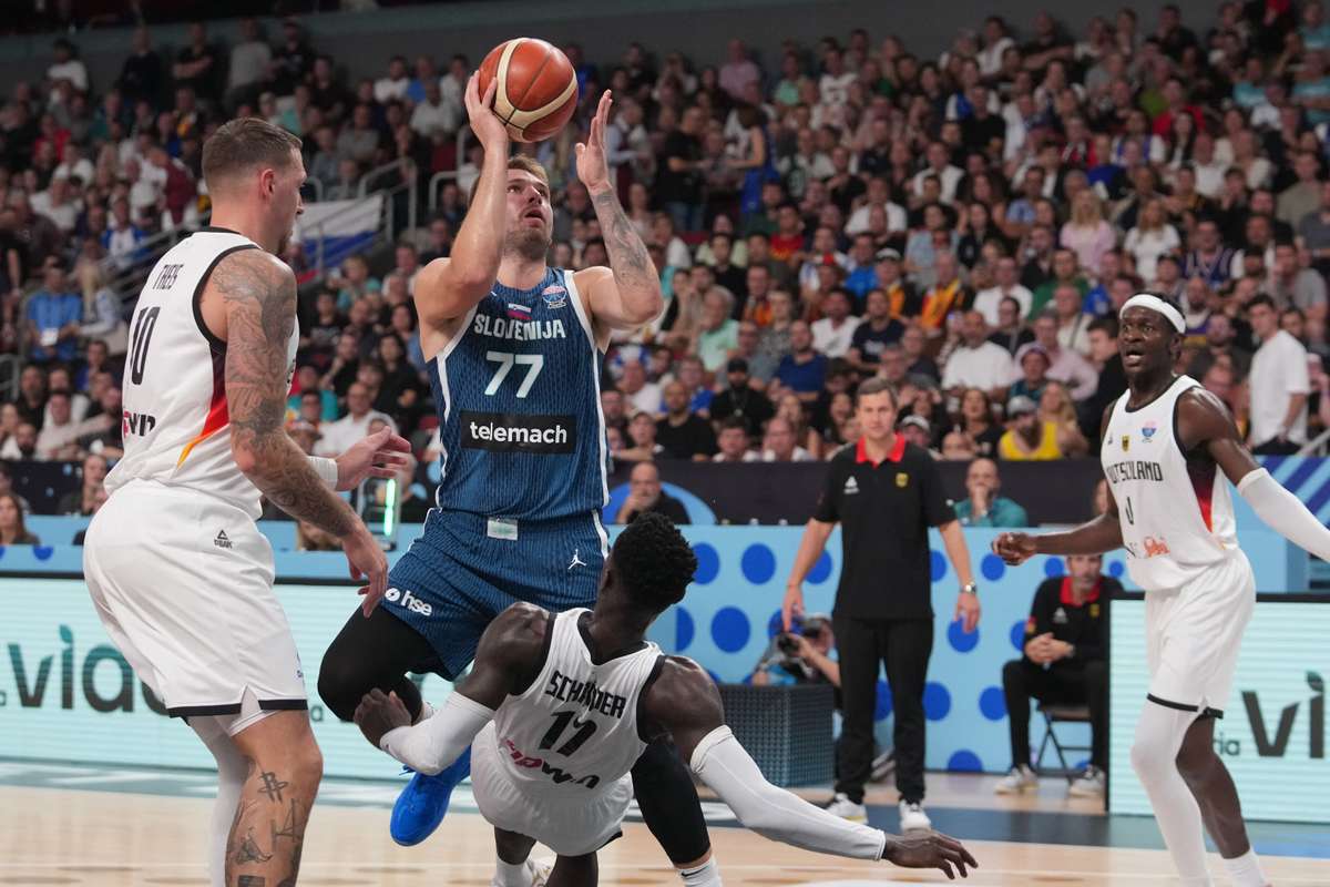 Germania elimina Slovenia lui Luka Doncic si ajunge in semifinale EuroBasket