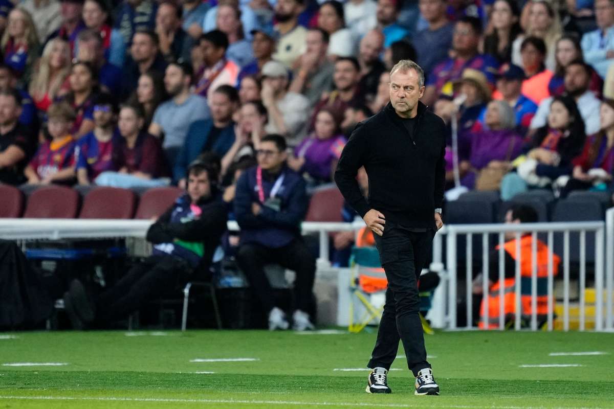 Hansi Flick rezervat dupa ce Barcelona a devenit lider Sezonul este foarte lung