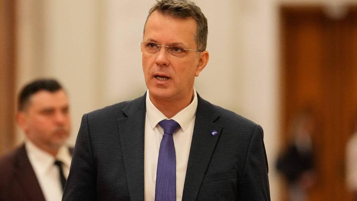 Ministrul Apararii Ionut Mostean Potra a avut suport important