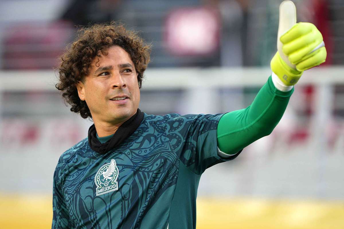 Portarul mexican Guillermo Ochoa se transfera in Cipru