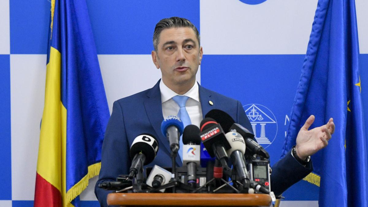 Procurorul general Alex Floreta Rusia isi foloseste reteaua in momente cheie