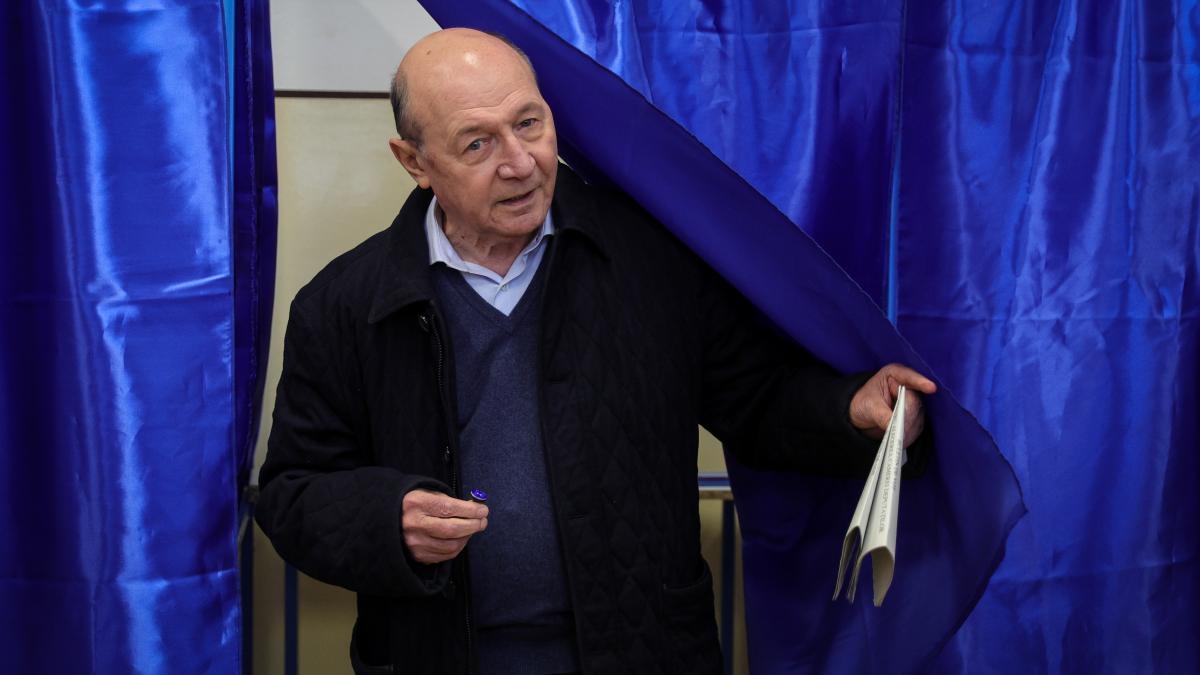 Traian Basescu Pe 28 septembrie Putin poate fi la granita Romaniei Alegeri decisive in R Moldova