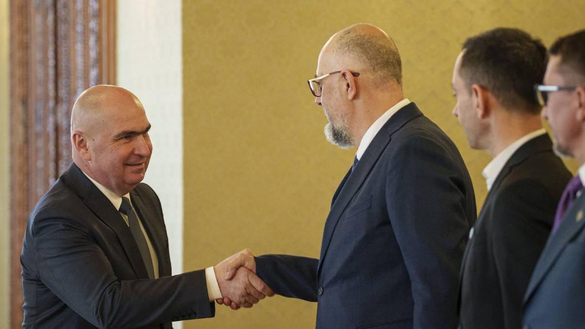 Kelemen Hunor Nimeni nu l impinge pe Ilie Bolojan sa demisioneze1760897214
