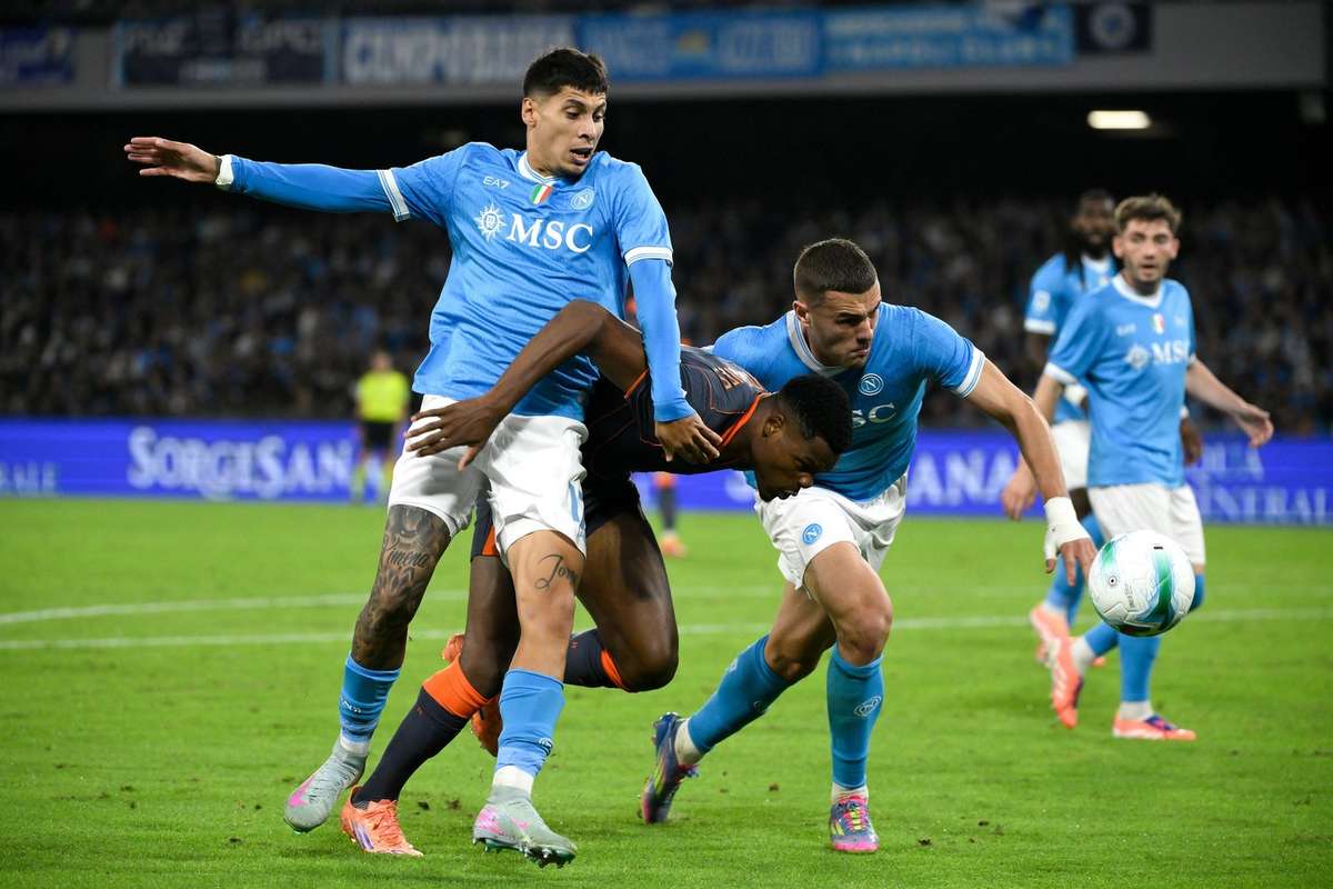 Napoli invinge Inter si urca pe primul loc in Serie A1761416192