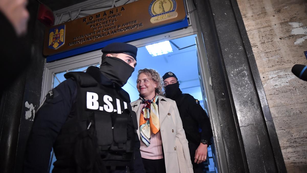 Nicuser Dan a suspendat sefa Spitalului Militar pentru coruptie1761053826