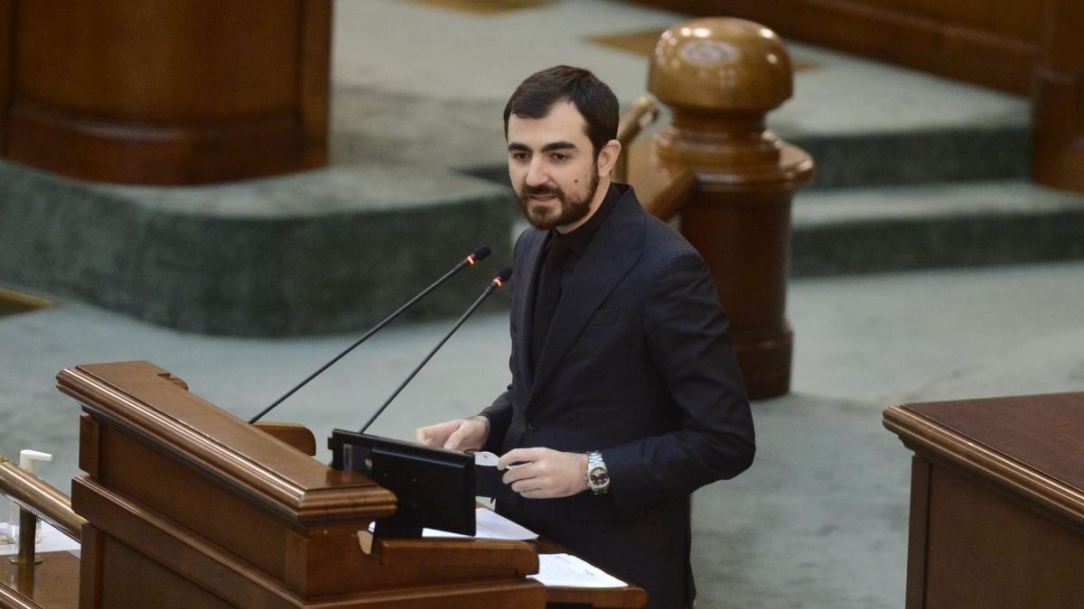 Proiect pentru desfiintarea pensiilor speciale ale primarilor1761638191