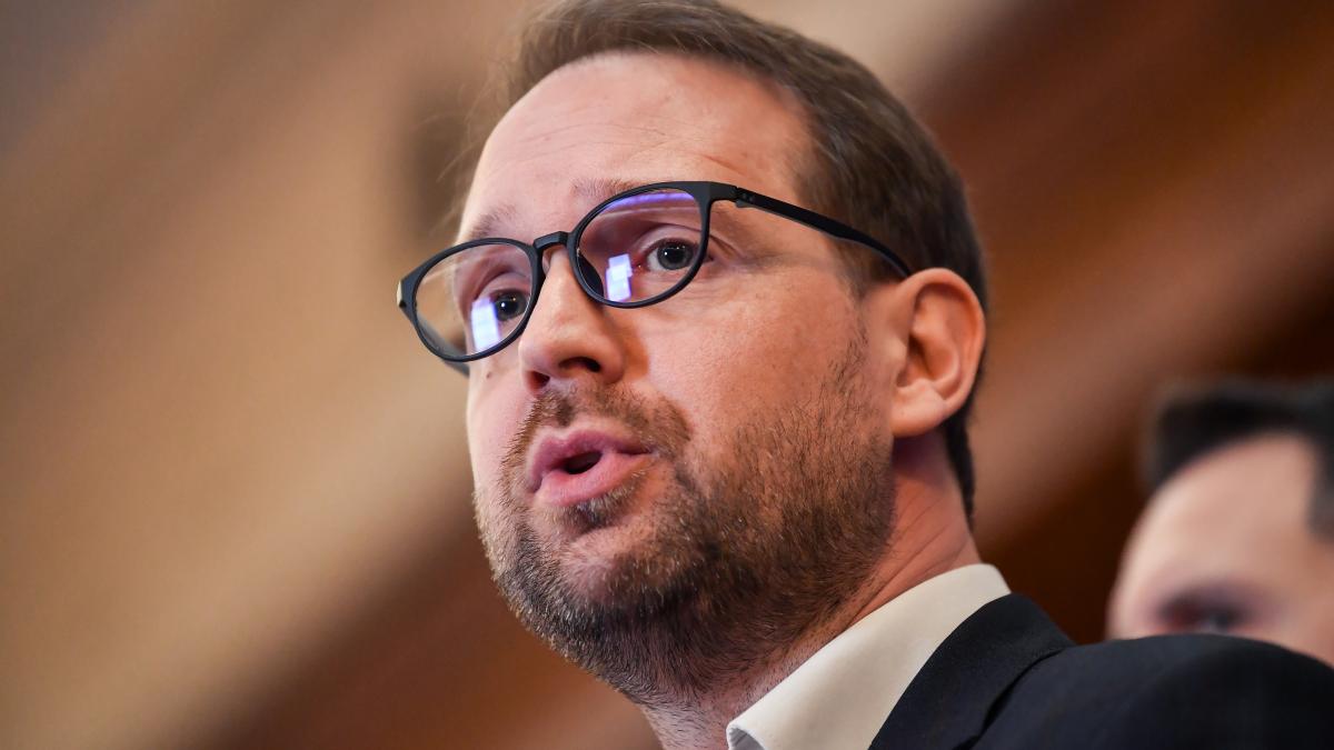 reactia lui dominic fritz dupa respingerea reformei pensiilor speciale usr propune un referendum1760968007