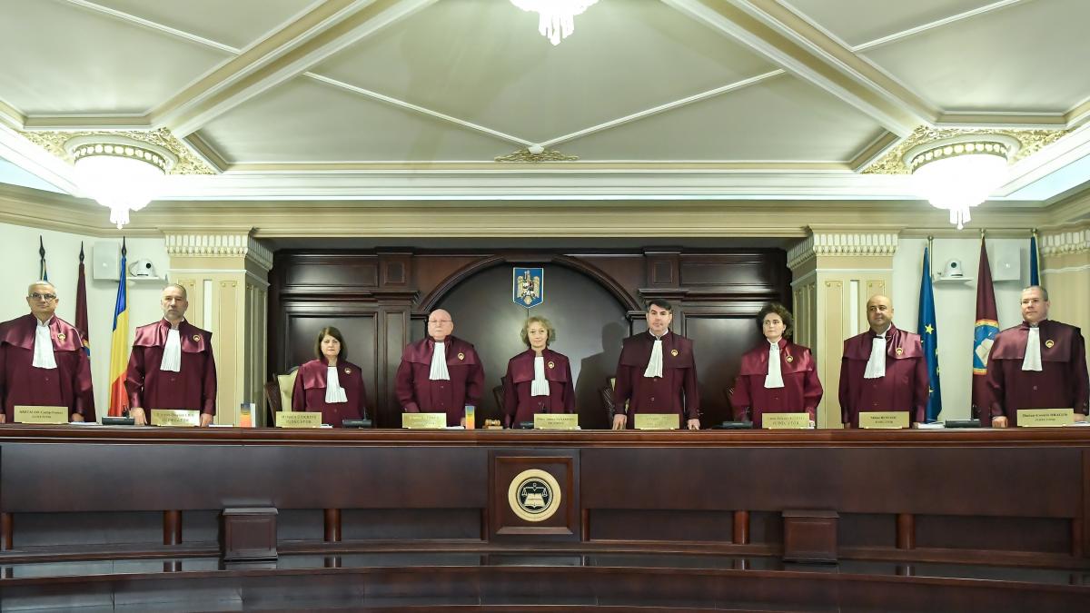 CCR discuta sesizarile ICCJ si AUR pe pensii1764054164