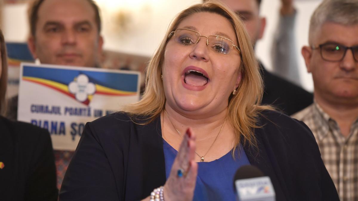 Diana Sosoaca va fi audita la Parchetul General1762504950