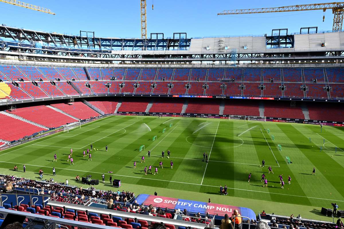 Imagini exclusive! Barcelona s-a antrenat din nou pe Camp Nou 4 Imagini exclusive Barcelona s a antrenat din nou pe Camp Nou1762521738