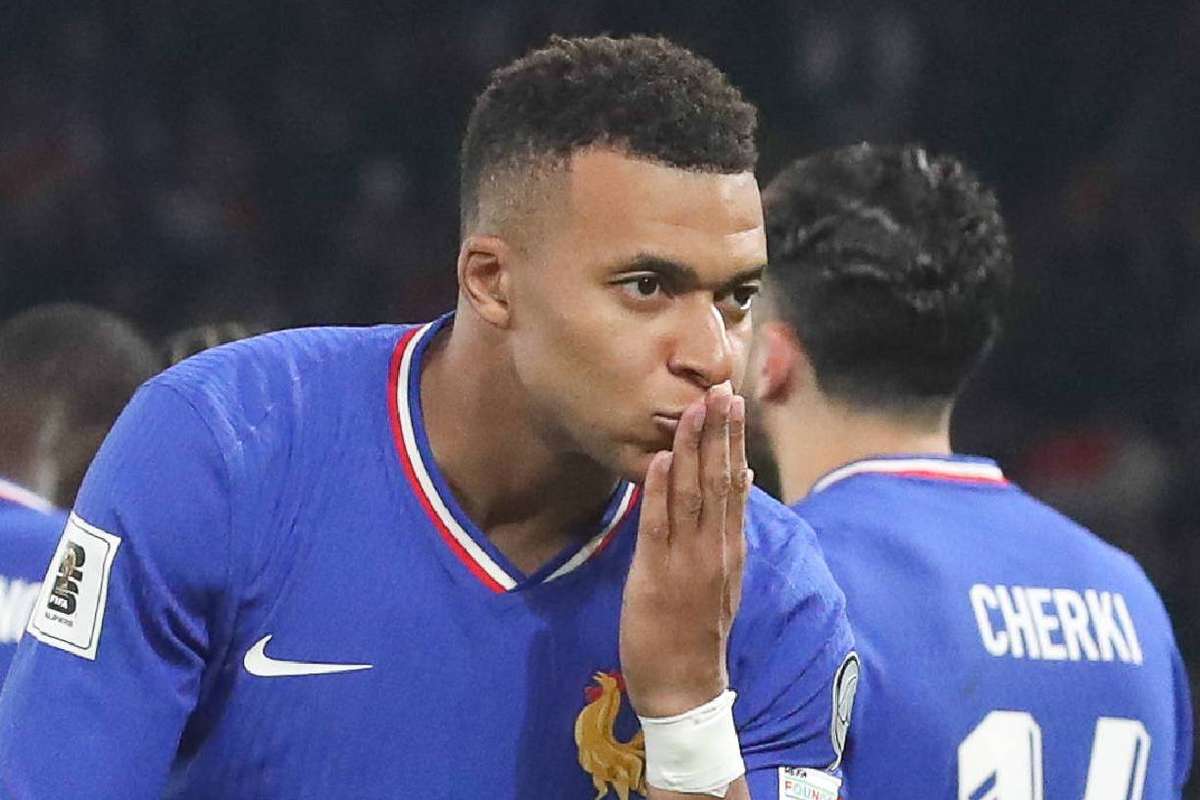 Kylian Mbappe peste Messi si Ronaldo Capitolul in care a devenit imbatabil1763193053