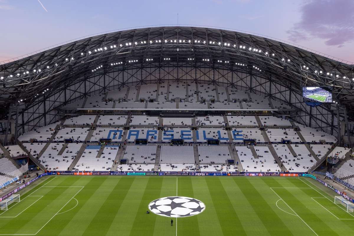 Marseille sancionata de UEFA cu inchiderea partiala a stadionului1763283695