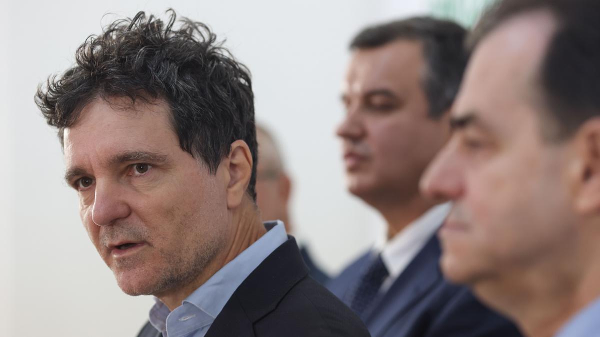 Nicusor Dan ironizeaza scandalul demiterii lui Orban Uneori sunt telenovele1763724106