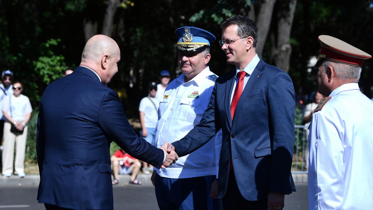 Premierul Ilie Bolojan dupa demisia lui Moteanu Ii multumesc1764336285