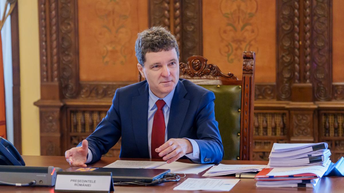 Presedintele Nicusor Dan prezinta Strategia Nationala de Aparare1764159298