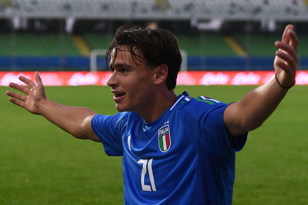 VIDEO Pisilli gol spectaculos la Under 211763142061