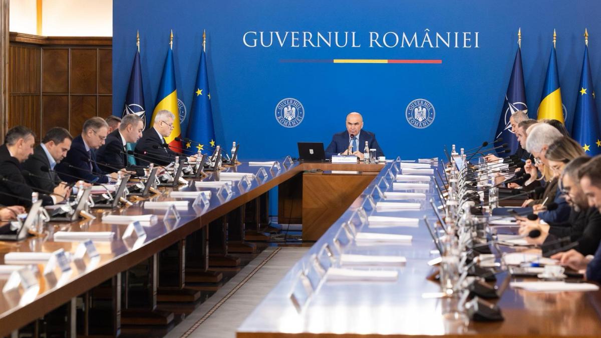 Guvernul pregateste ordonanta trenulet salariile si pensiile inghetate in 20261765284426