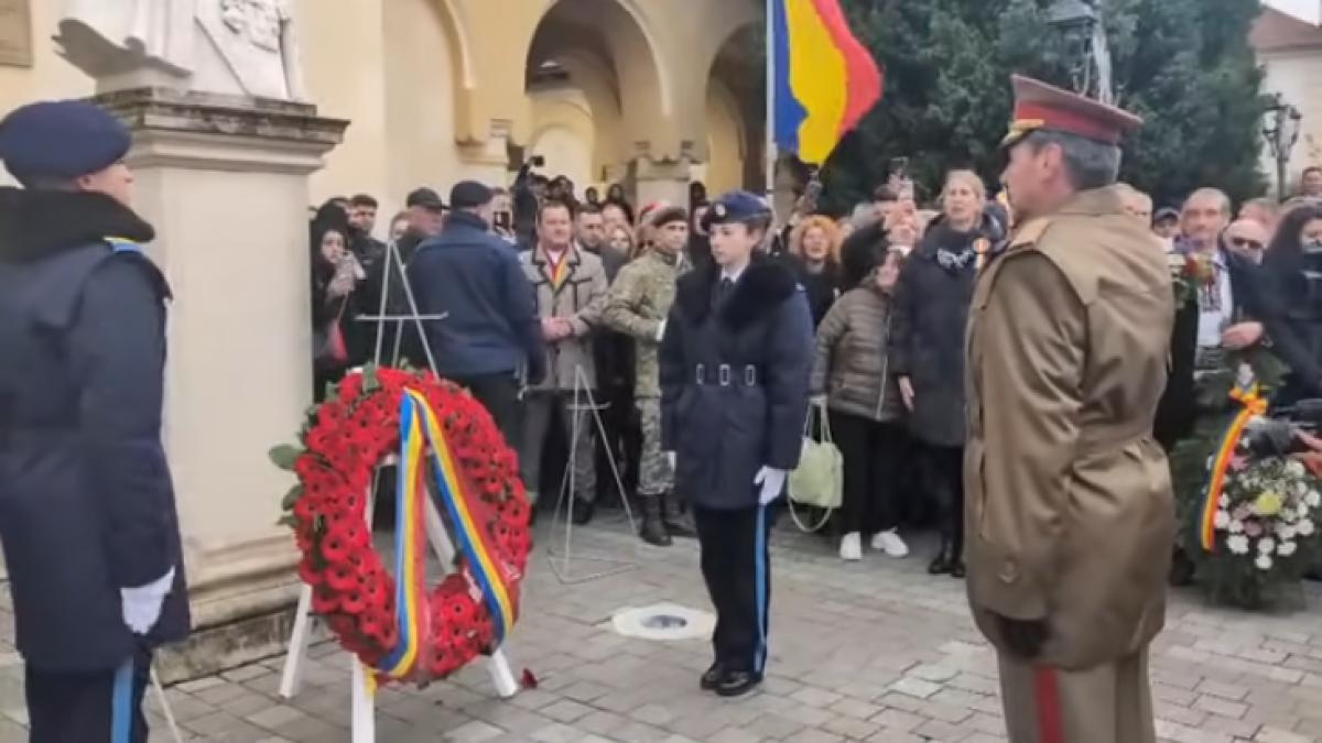 Huiduieli la Alba Iulia de Ziua Nationala1764567873