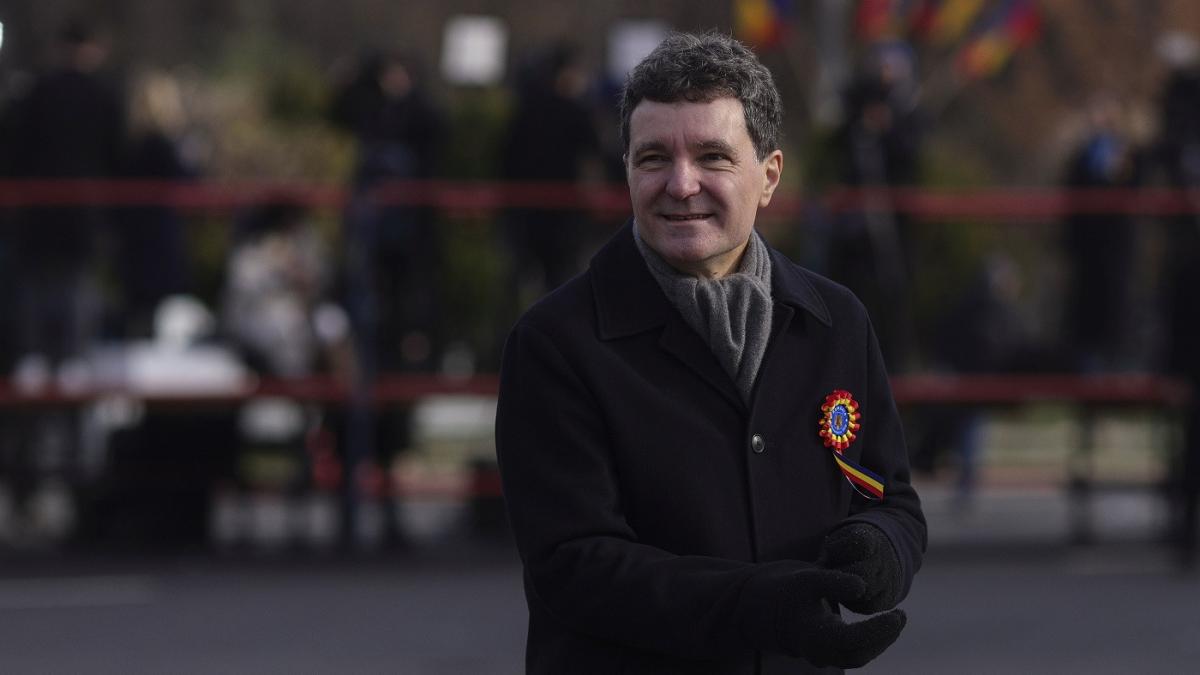 Mesajul lui Nicusor Dan de Craciun Sa ne regasim linistea sufleteasca1766654953