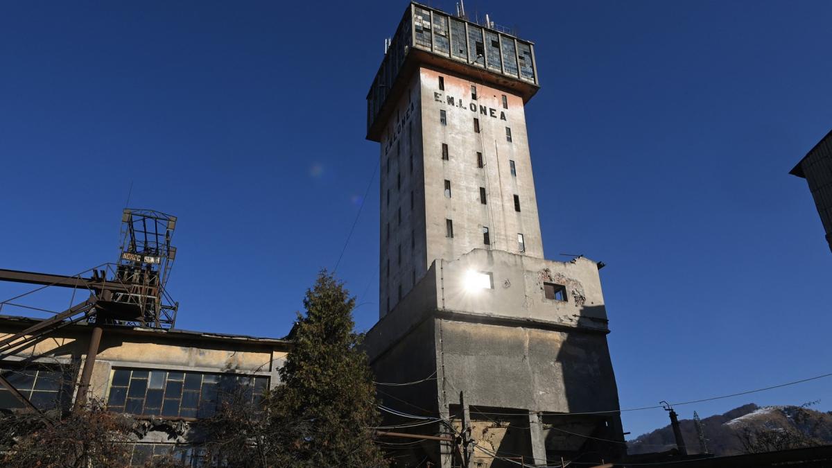 Peste 3 miliarde de lei pentru inchiderea minelor din Valea Jiului1765555019